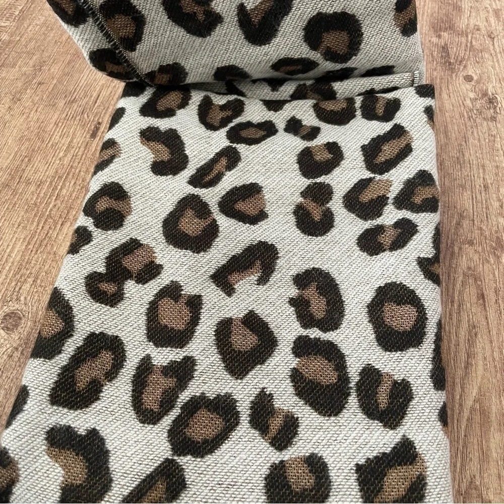 NWT Cheetah Printed Scarf - One Size